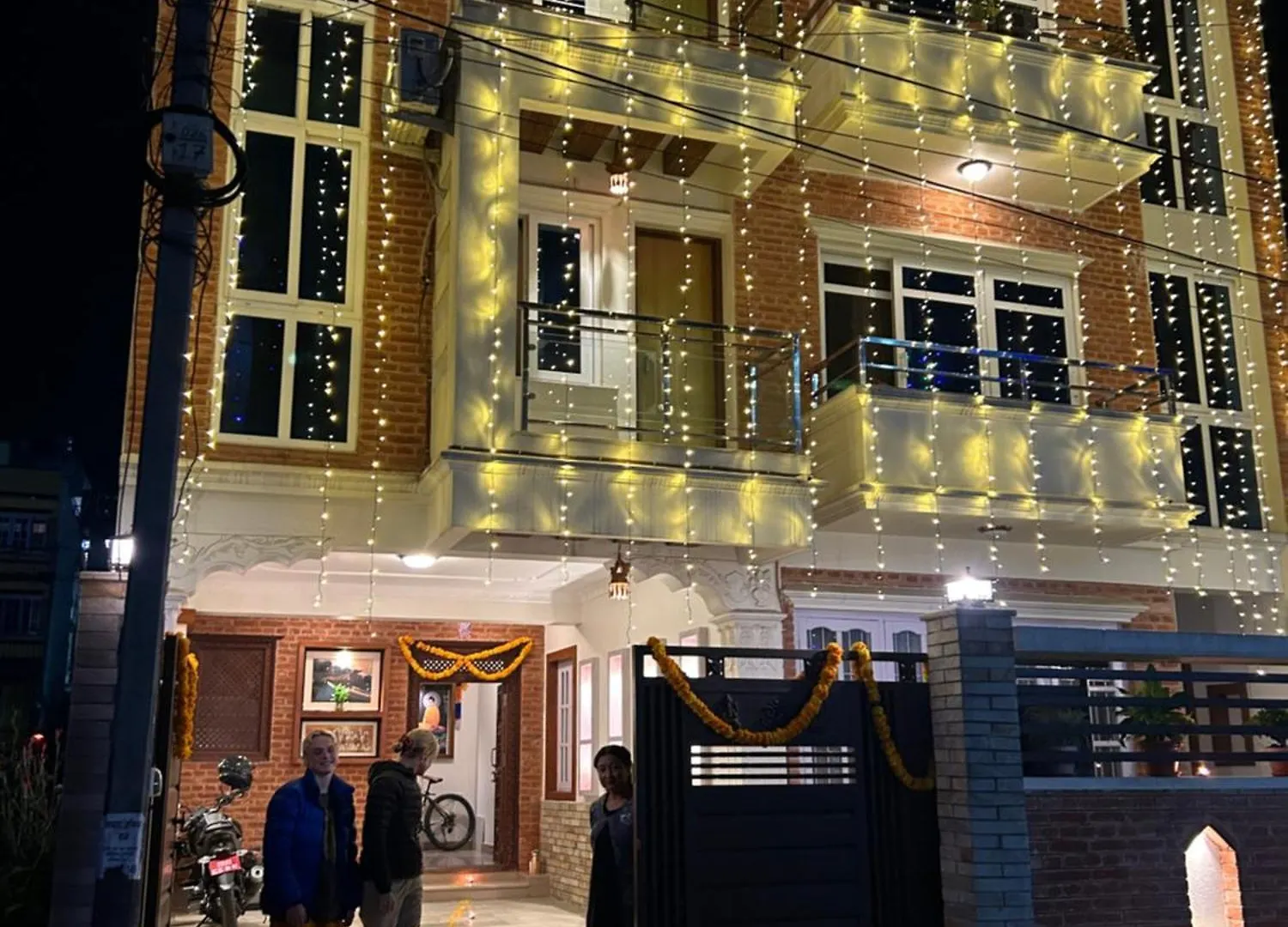 Raniban Suites - Apartment Home Катманду Непал