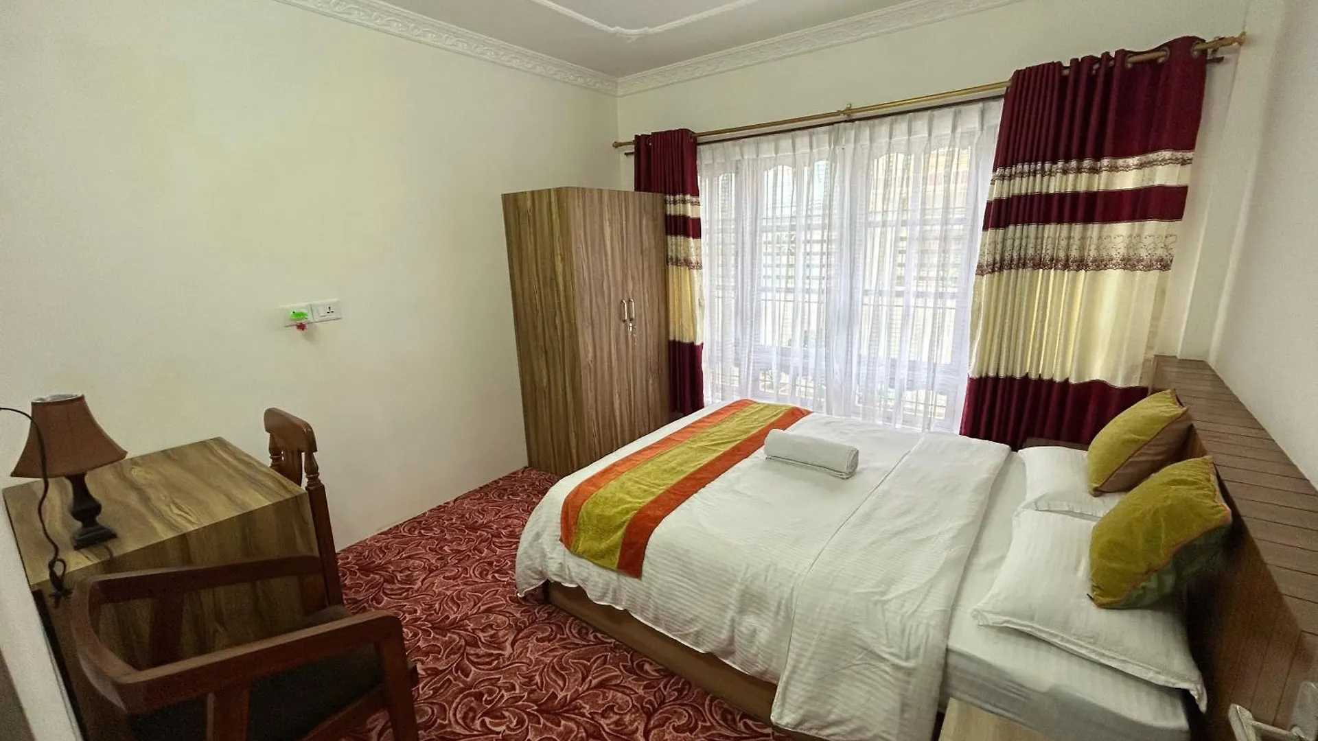 Raniban Suites - Apartment Home Катманду