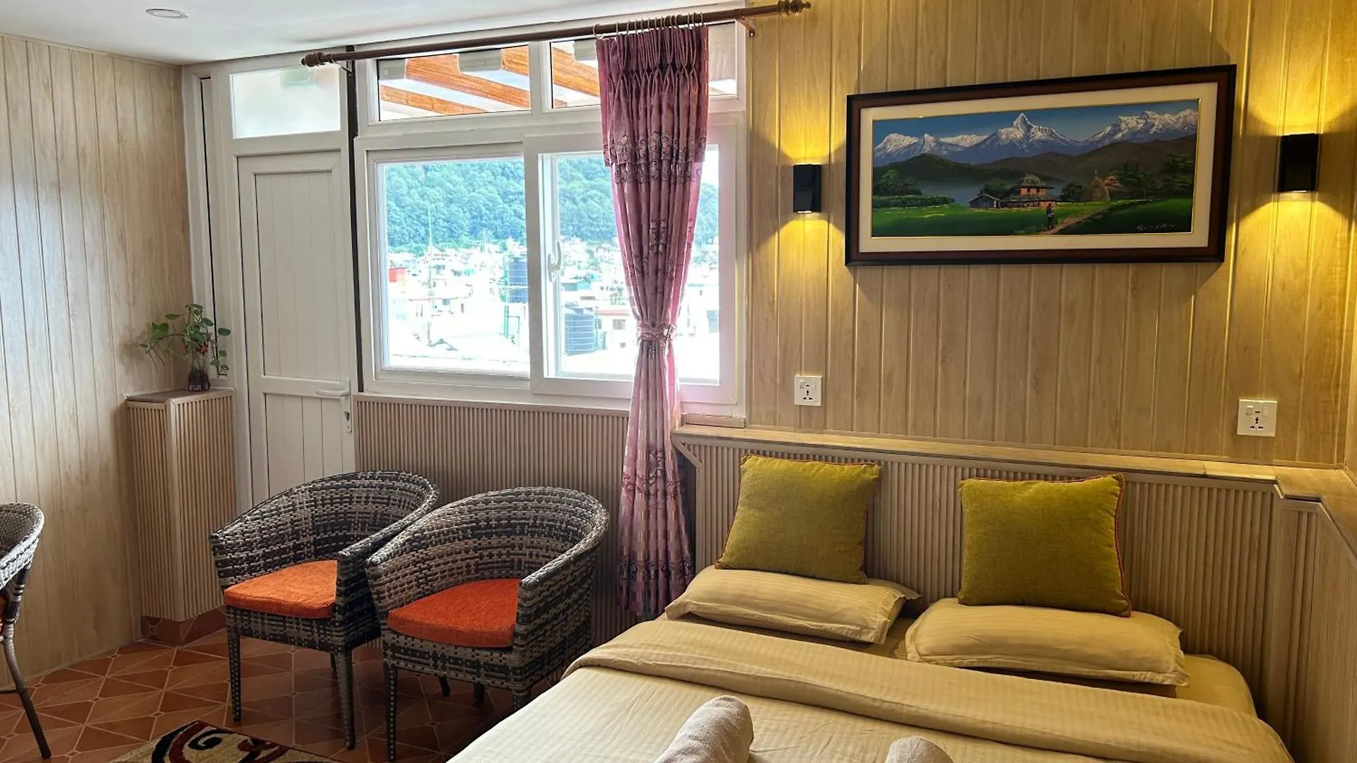 Raniban Suites - Apartment Home Катманду