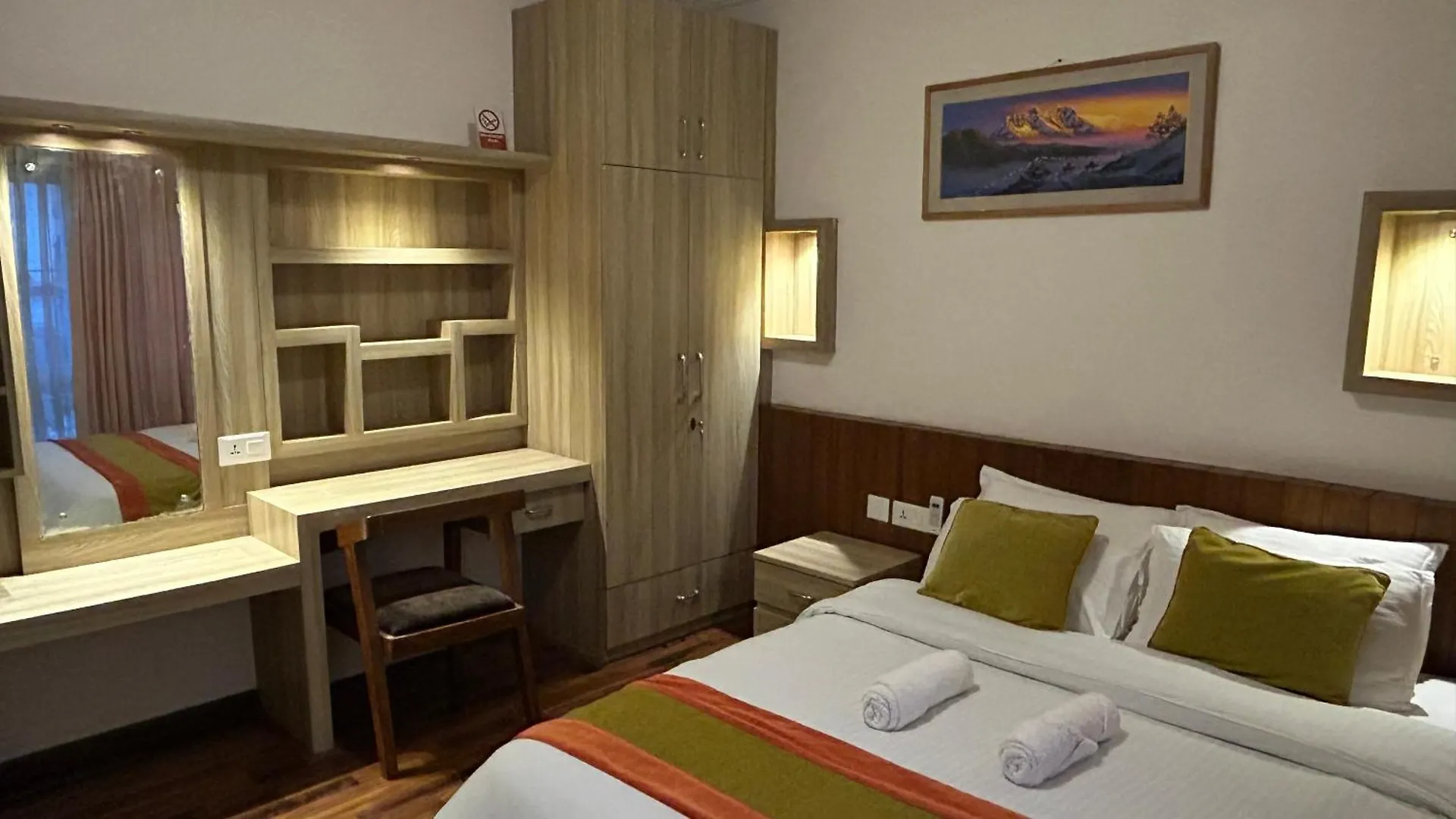 Raniban Suites - Apartment Home Катманду