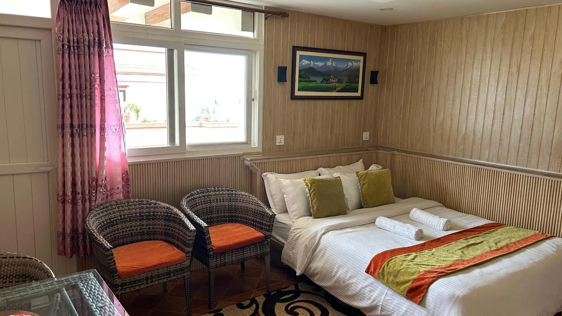 Raniban Suites - Apartment Home Катманду Непал