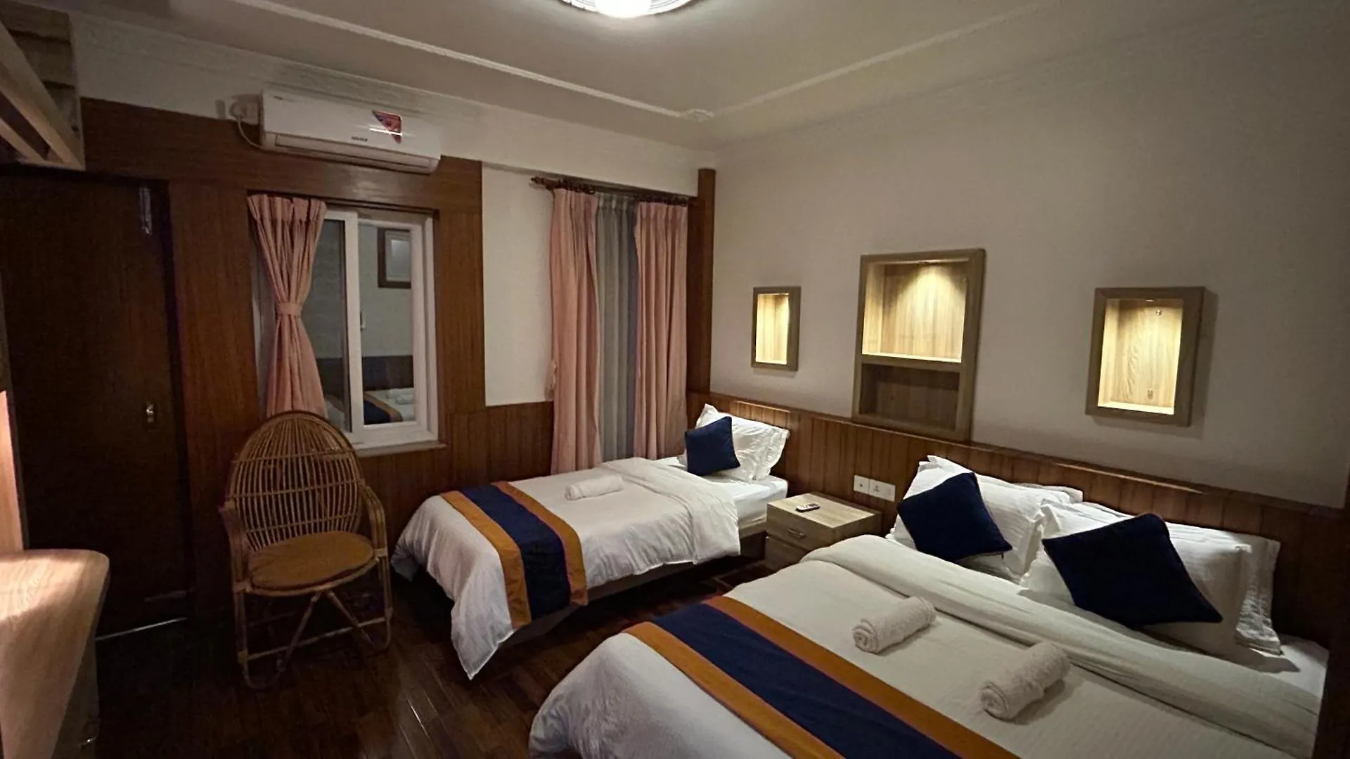 Raniban Suites - Apartment Home Катманду