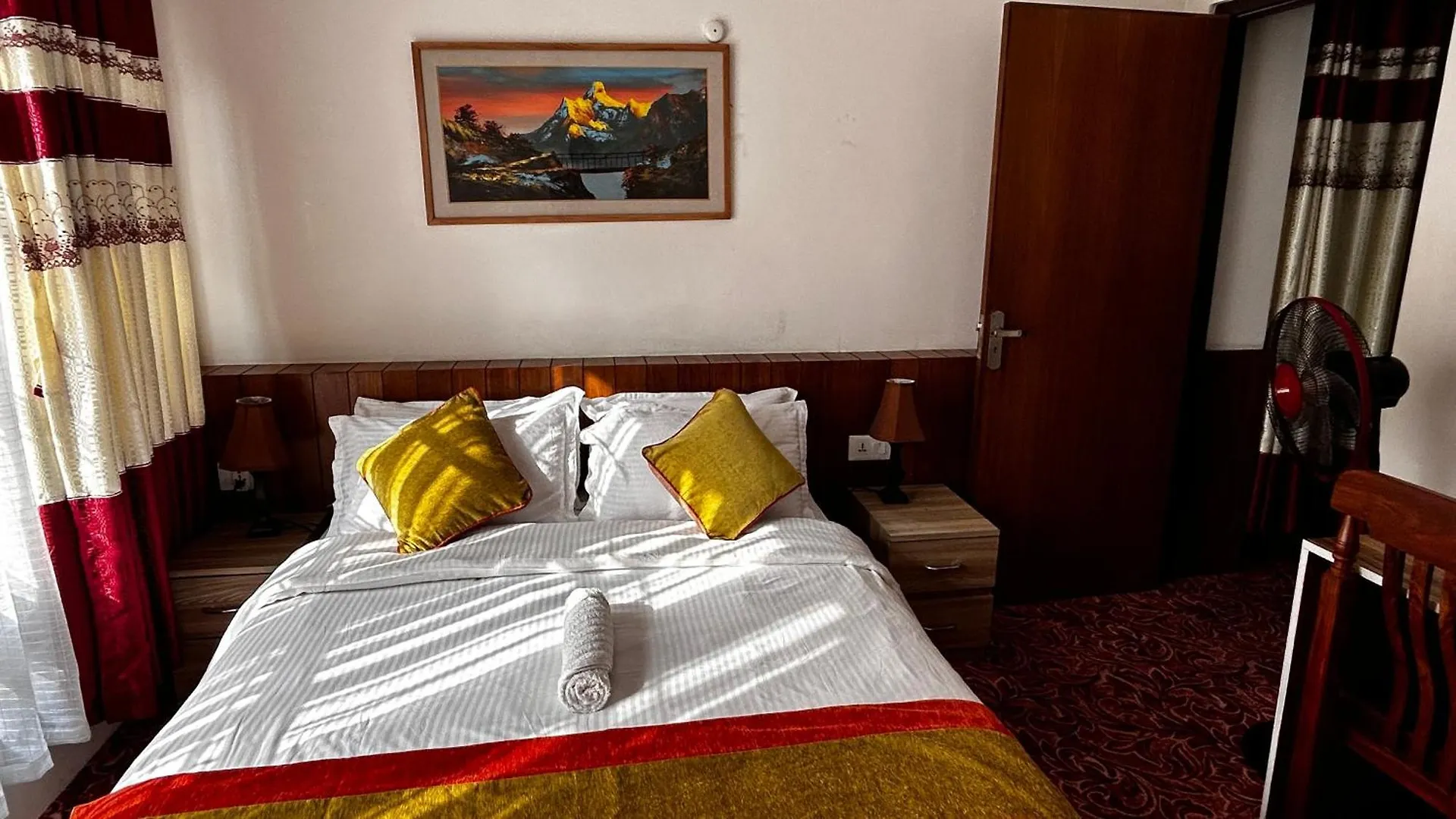 Raniban Suites - Apartment Home Катманду